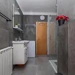 3 Bedroom Stunning In Lejlighed *