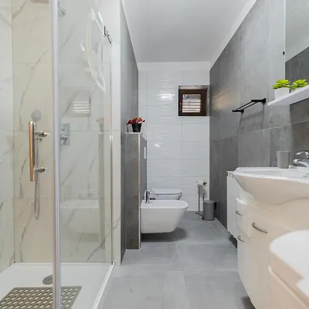 Nice Apartment In Rovinj With Wifi * Rovinj